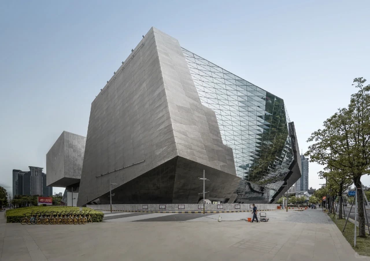 Shenzhen Contemporary Art and Urban Planning Museum