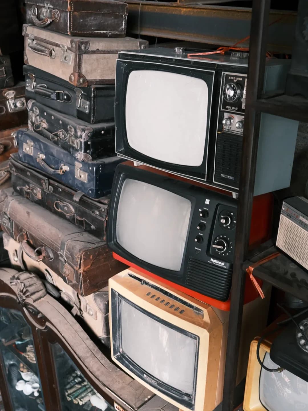 Discovering Hidden Treasures in Pudong, Shanghai's Antique Shop